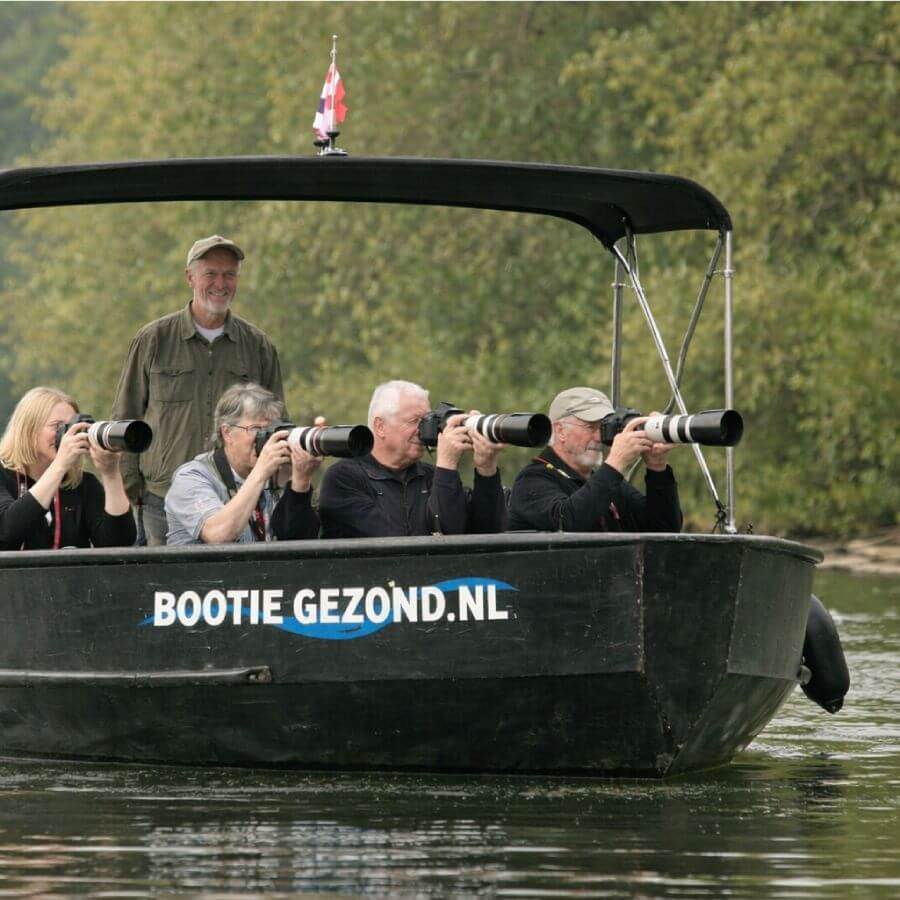 Met een gids door de smalle kreekjes van Nationaal Park de Biesbosch
